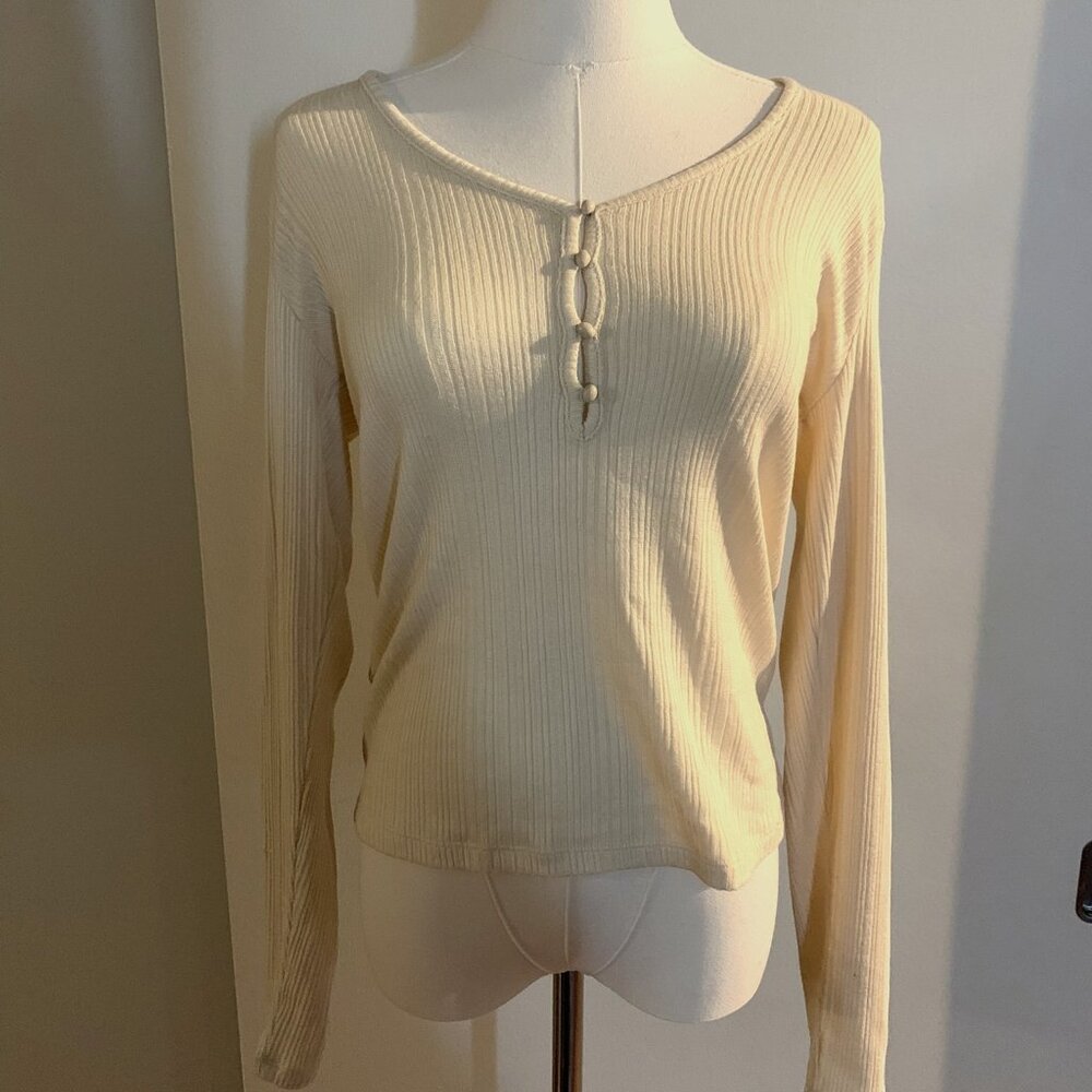 Vince Cream V-Neck Long Sleeve Top w/ Tags